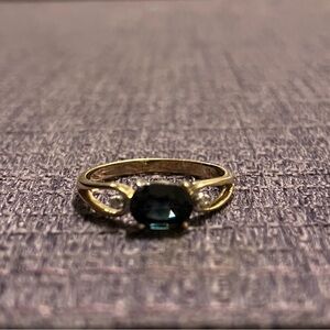 Vintage Dark Teal Sapphire Ring in 14k Gold